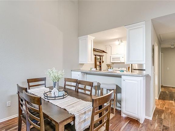 5th image of 2138 Briarcliff Dr