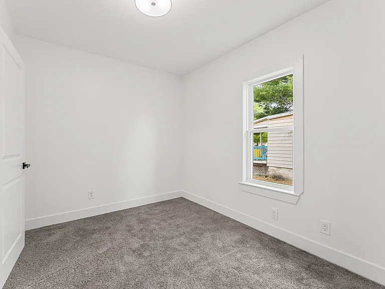 8534 Orchard Ave — Photo 8