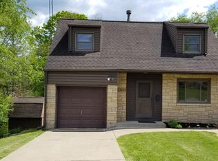 2568 Carl Ave, New Kensington, PA 15068