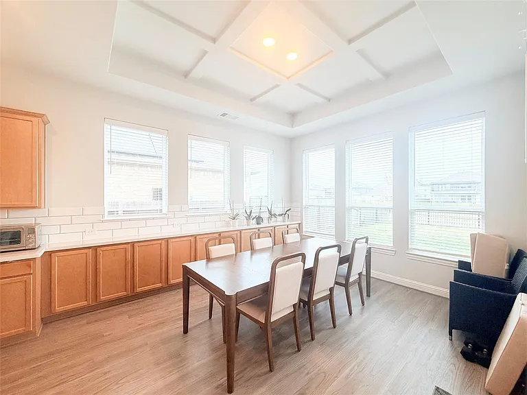 6610 Lake Oasis Dr — Photo 18