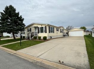 22716 S Butler Ln, Frankfort, IL 60423