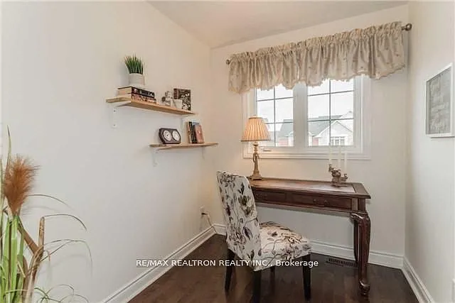 978 Ernest Cousins Cir — Photo 14