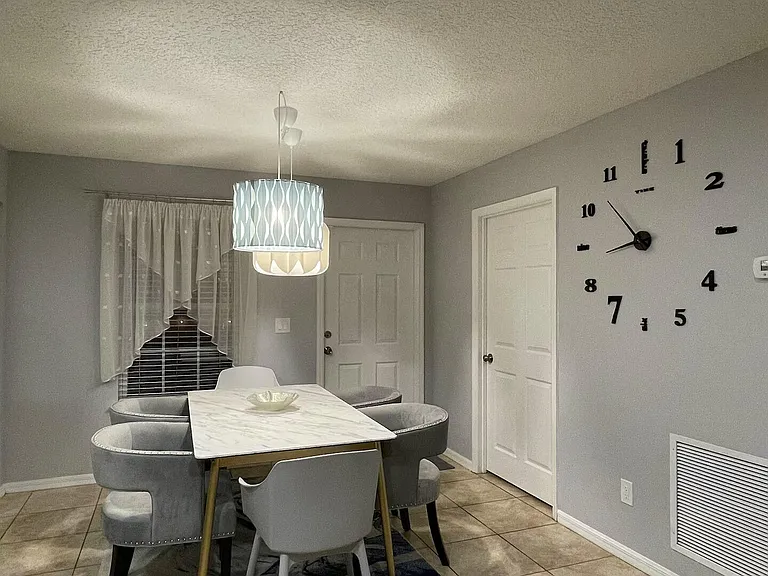 600 Francis St — Photo 15