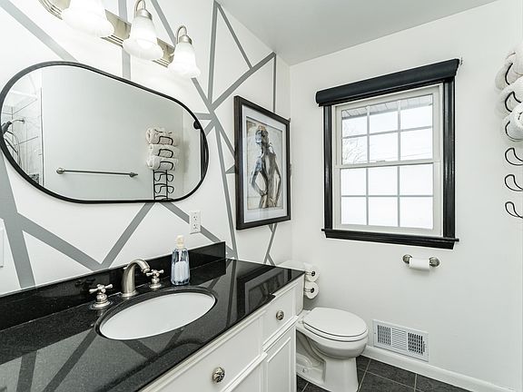 3rd image of 3914 7th St NW