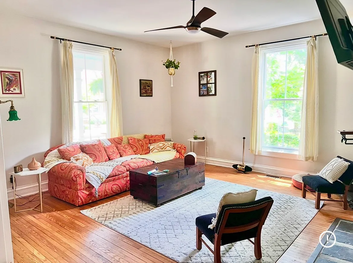 3 bed, 2.5 bath, 2300 sqft, $850 — Photo 4