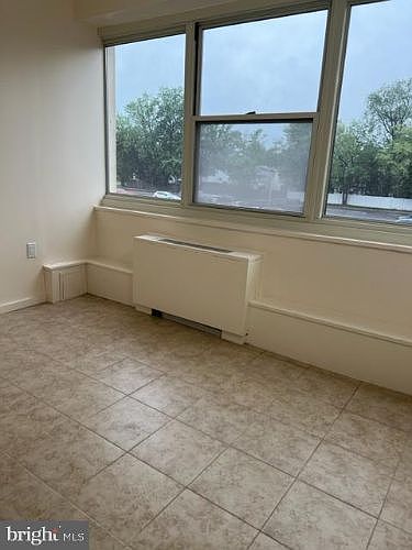 2nd image of 212 Barclay Towers