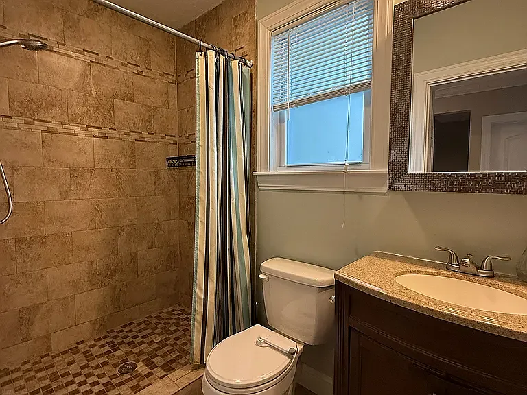 210 Cedar St #1 — Photo 11