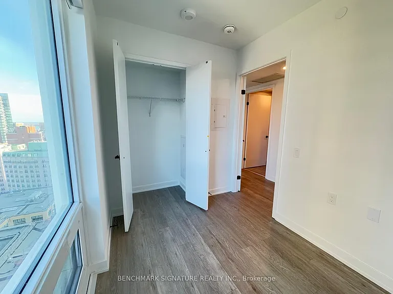 88 Queen St E #1703 — Photo 29