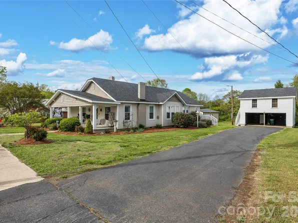 271 N Main St, Denton, NC 27239