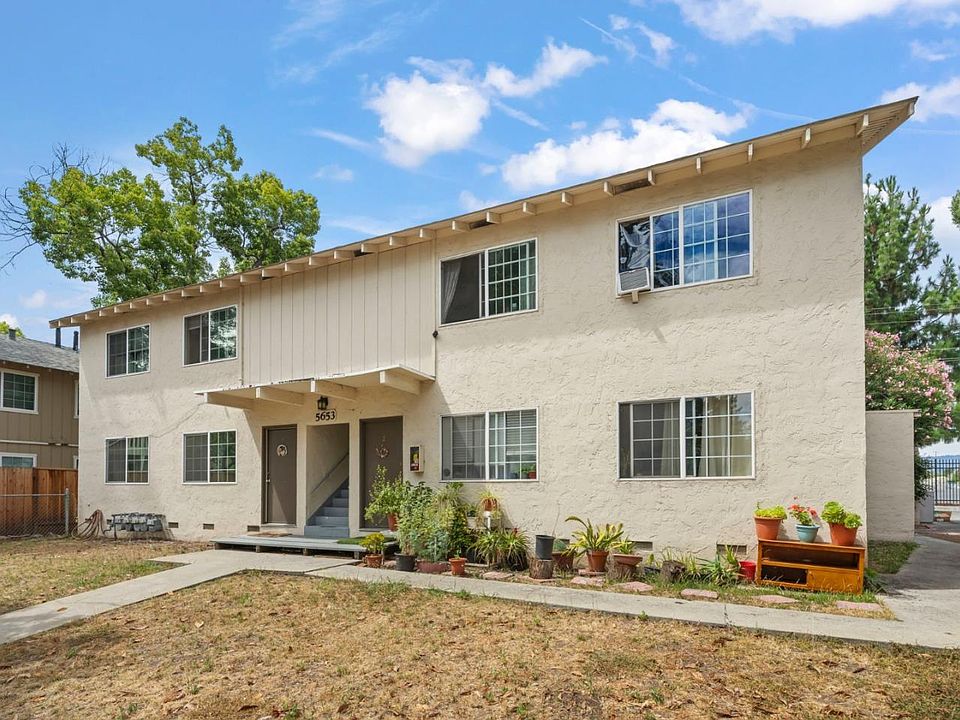 1st image of 5653 Via Monte Dr