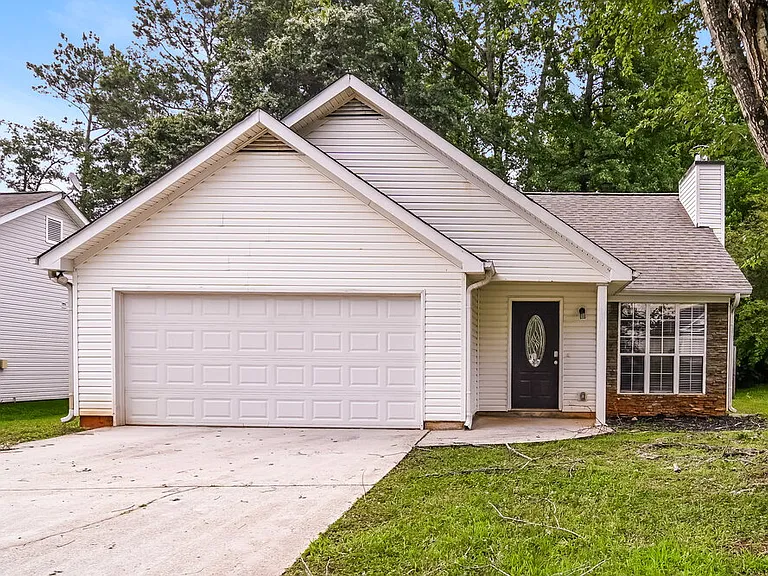 642 Beaver Run Trce — Photo 1
