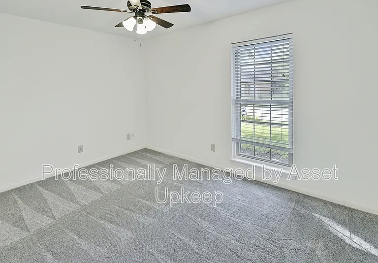 1306 Clearview Dr — Photo 19
