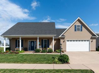 193 Locust Grove Ln, Stuarts Draft, VA 24477
