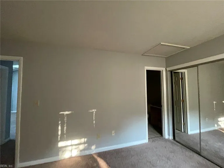 614 Waters Dr — Photo 19