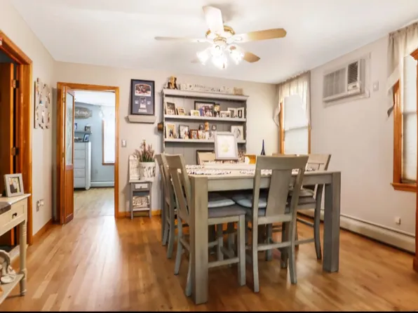 90 West 21st Street image 3 of 9