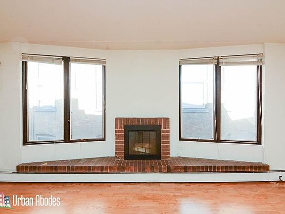 5th image of 622 W Wellington Ave #6M
