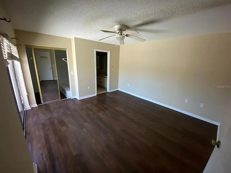 2949 Poplar Ave — Photo 15