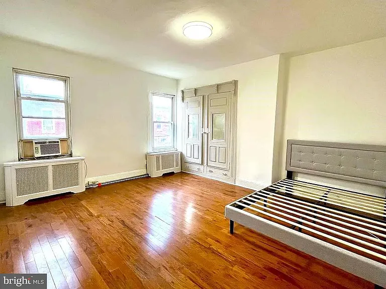 2127 Tasker St #2 — Photo 3