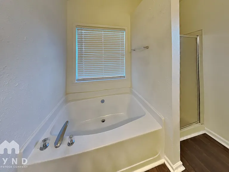 7822 Bar Harbor Dr — Photo 14