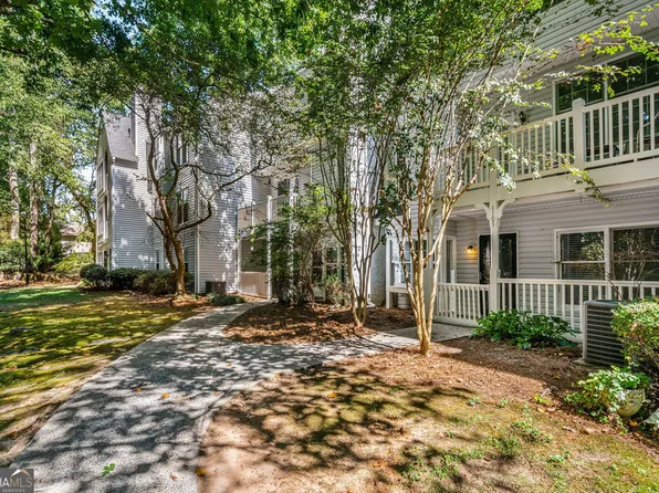 1105 Cannongate Xing SW, Marietta, GA 30064