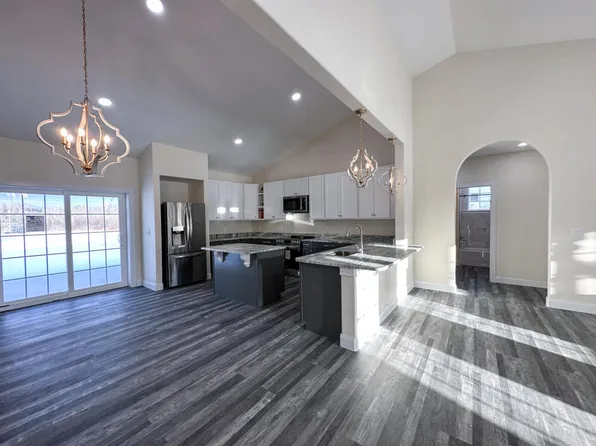 305 Sawyer Road, Hampden, ME 04444