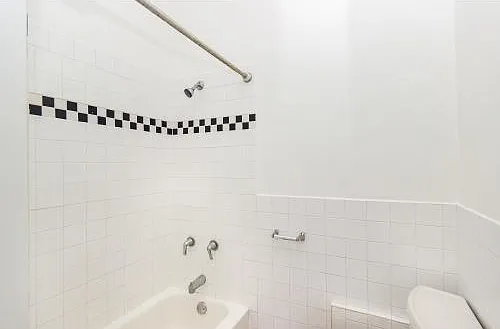 5211 S Greenwood Ave #2 — Photo 12