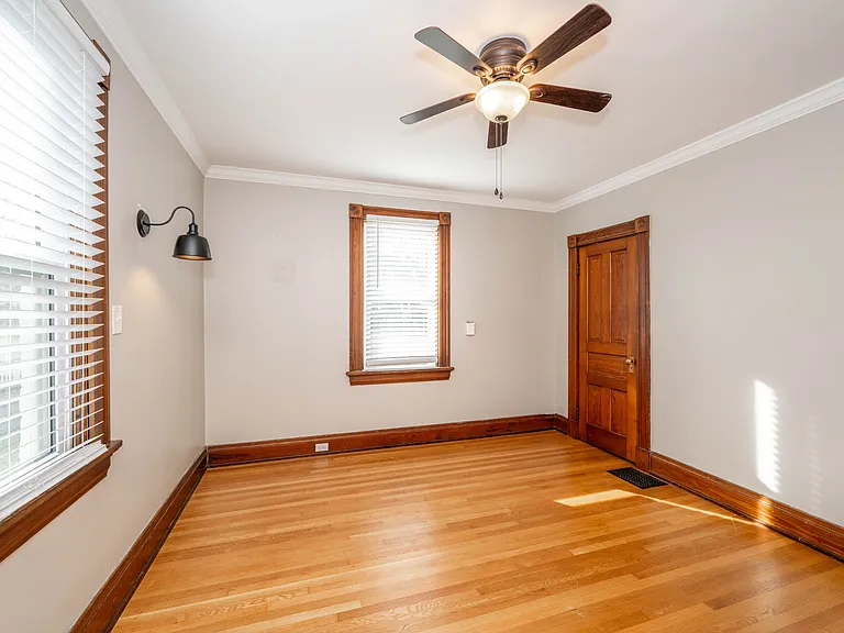 2737 Arbor Ave — Photo 47