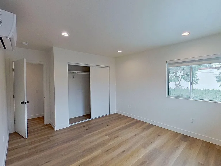 829 N Garfield St — Photo 107