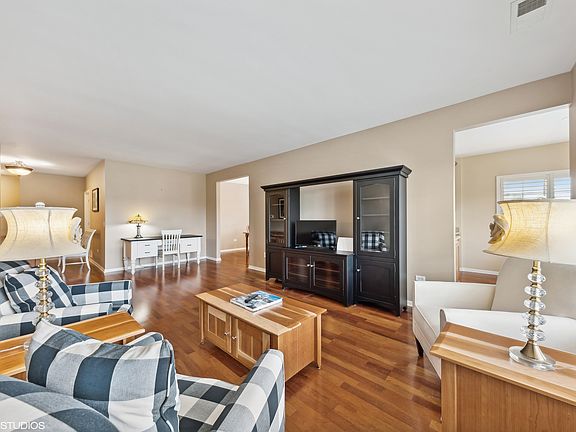 4th image of 13058 Laurel Glen Ct APT 303