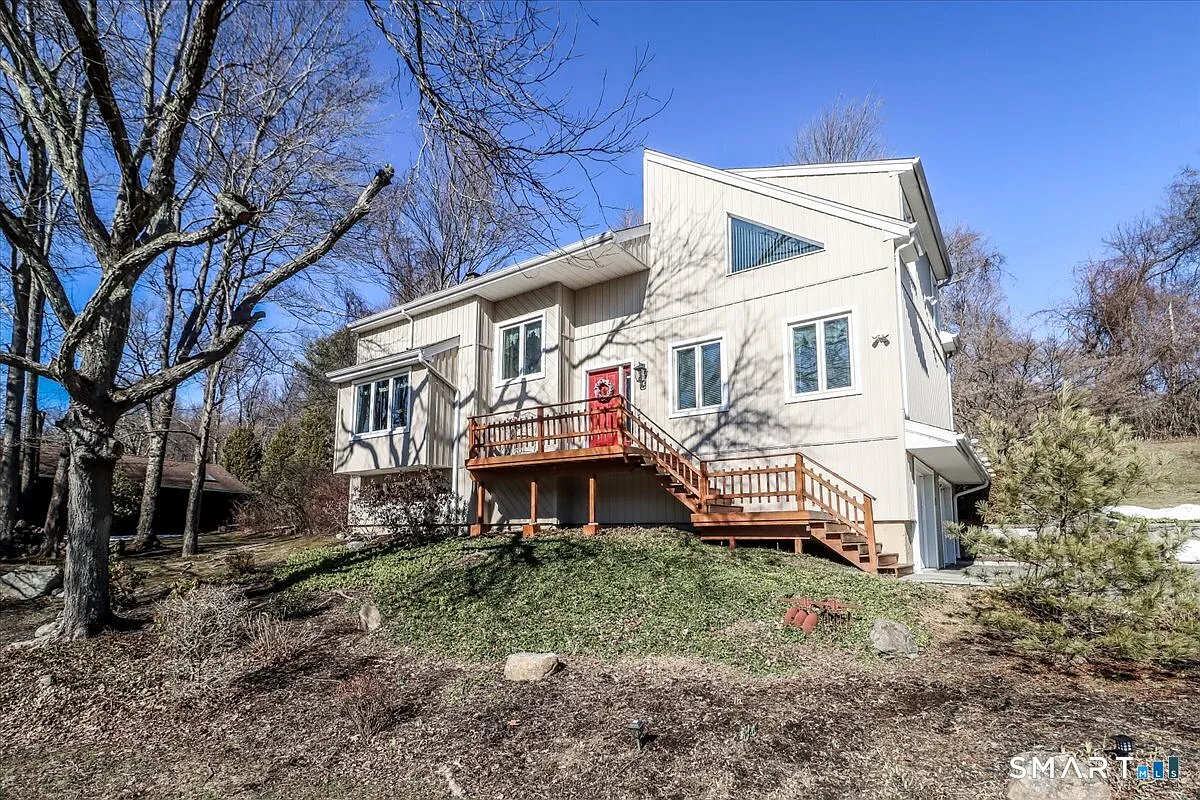 22 Flintlock Drive photo 1