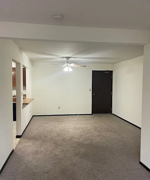 W69N905 Evergreen Ct — Photo 8