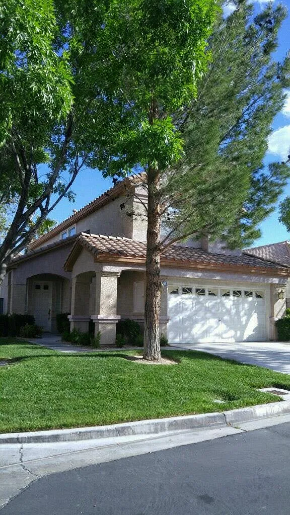 1216 Palmares Ct — Photo 1