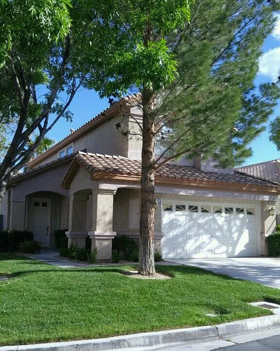 1216 Palmares Ct