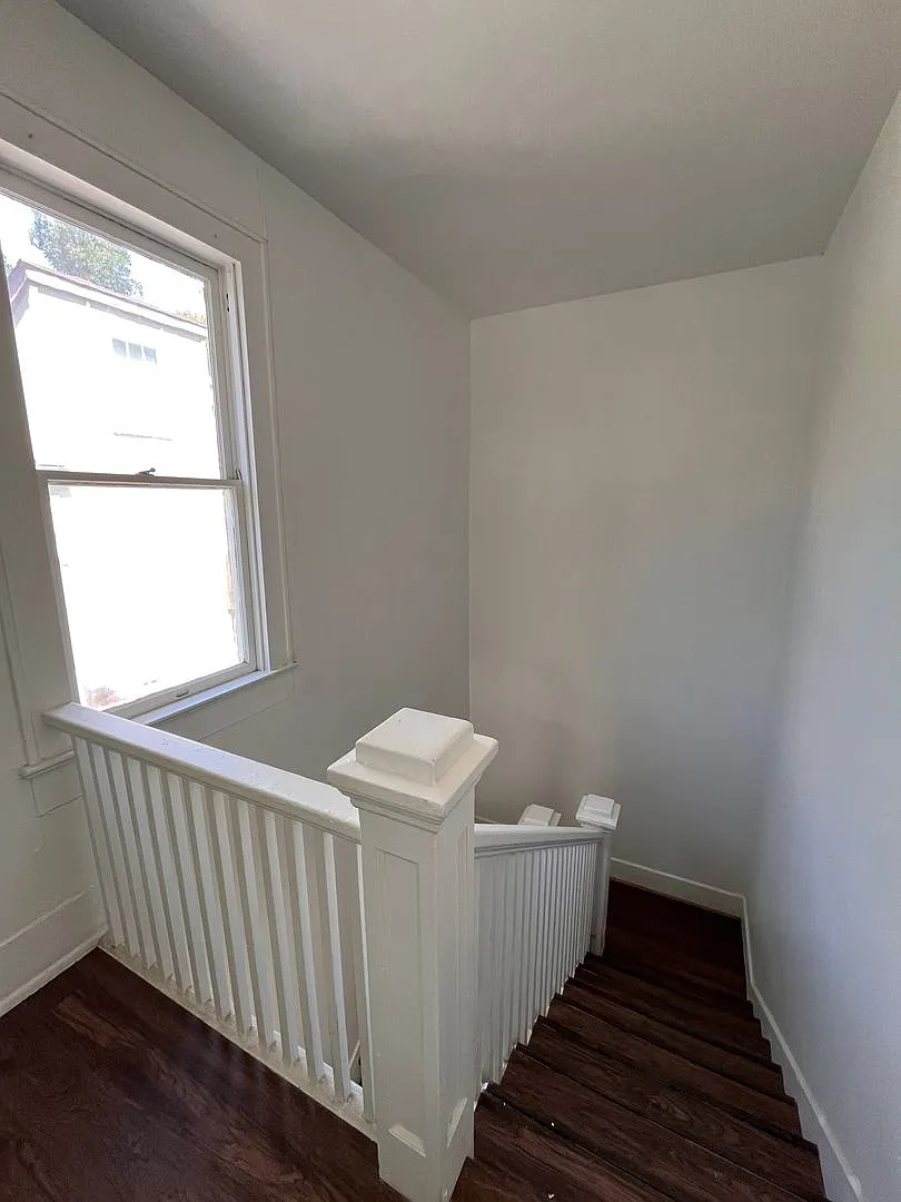 3bed/1bath Duplex on West Campus - Walk to class — Photo 4
