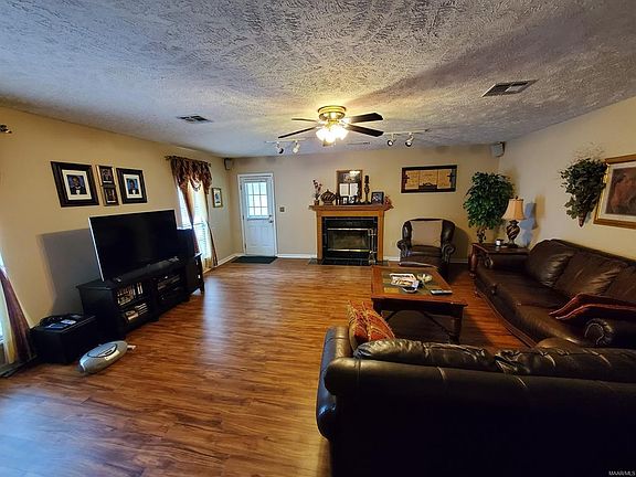 5th image of 715 Whitehall Pkwy