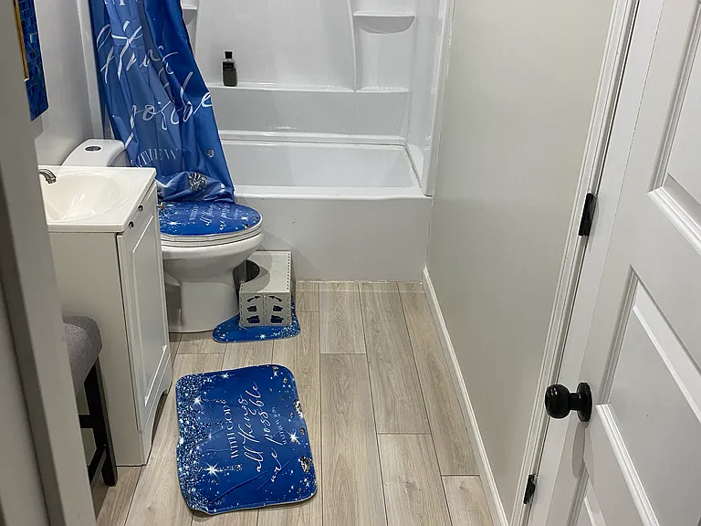 19 Ross Ave — Photo 9