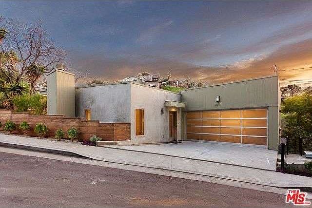 1st image of 3951 College Crest Dr