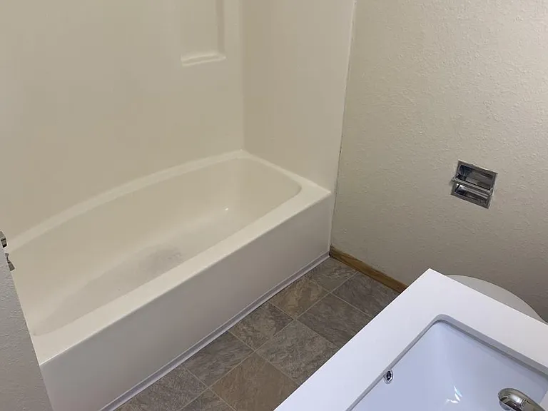 Aspen Apartments — Photo 6