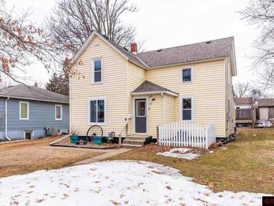 716 N 5th St, Saint Peter, MN, 56082
