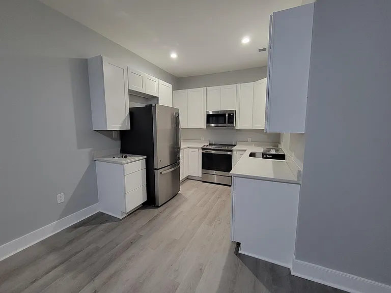517 Poplar St #C — Photo 1