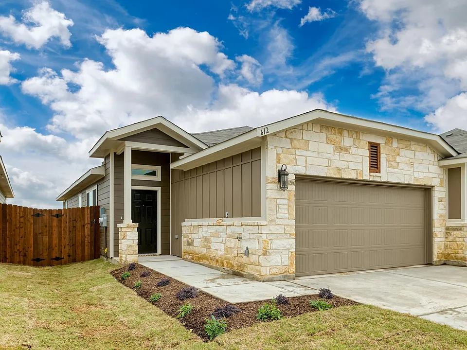 612 Harvest Moon Dr