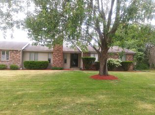 3006 Marshwood Dr, Goshen, IN 46528