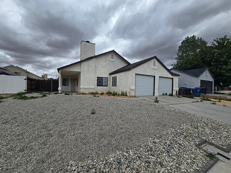 43632 San Francisco Ave — Photo 3