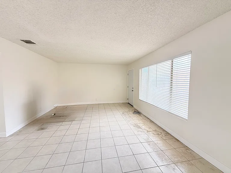 13237 Mohawk Rd #B — Photo 4