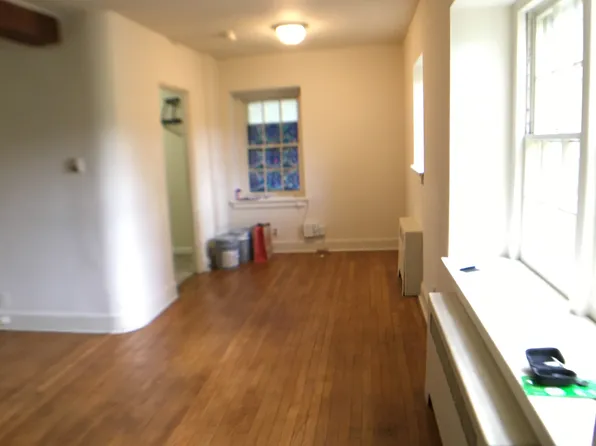 525 W Butler Pike APT 15, Ambler, PA 19002