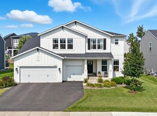 6816 157th St, Savage, MN 55378
