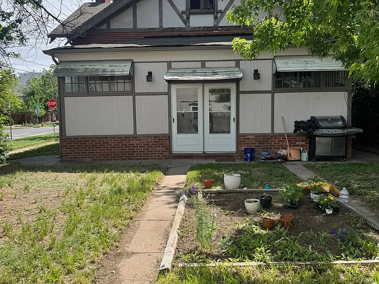 1803 S Washington St — Photo 2