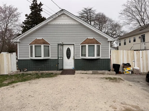 158 William Floyd Parkway, Shirley, NY 11967