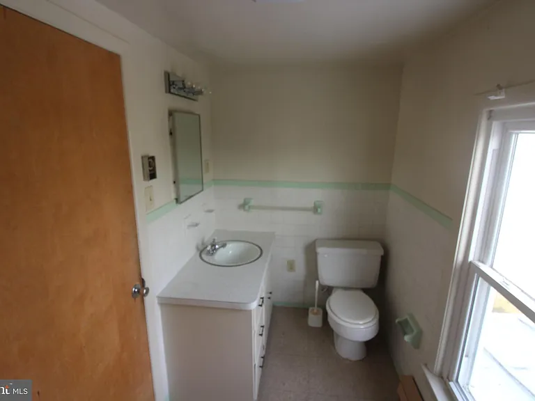 19801 Senedo Rd — Photo 13