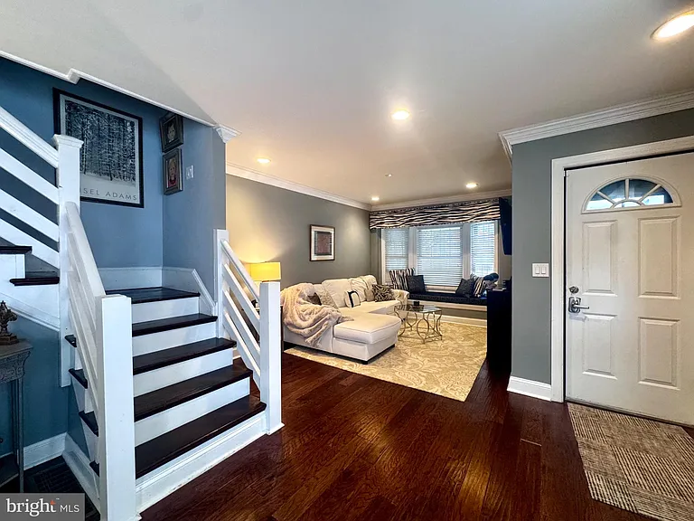 24 Thomas Ave — Photo 28